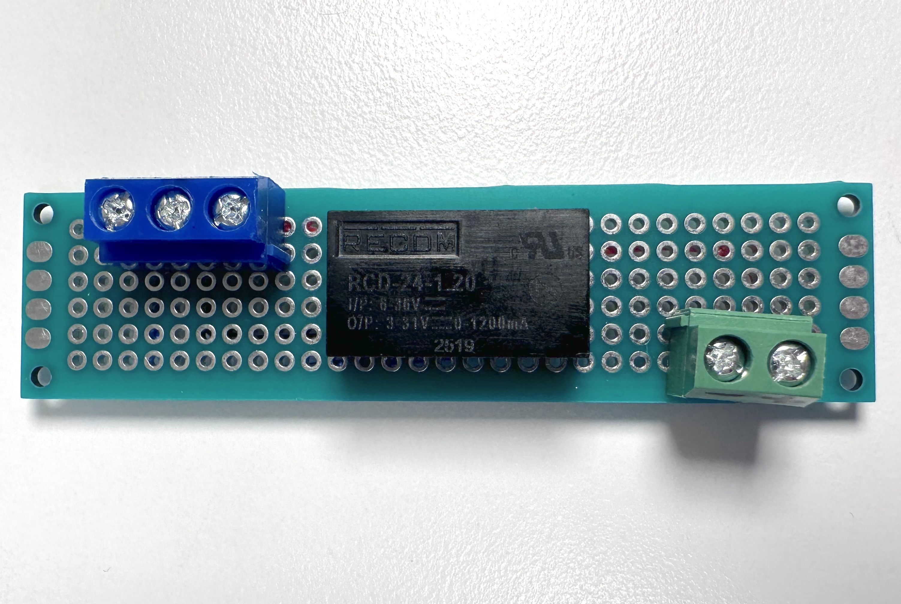 Photo of a Recom RCD series 1.20 LED Driver mounted to a PCB board